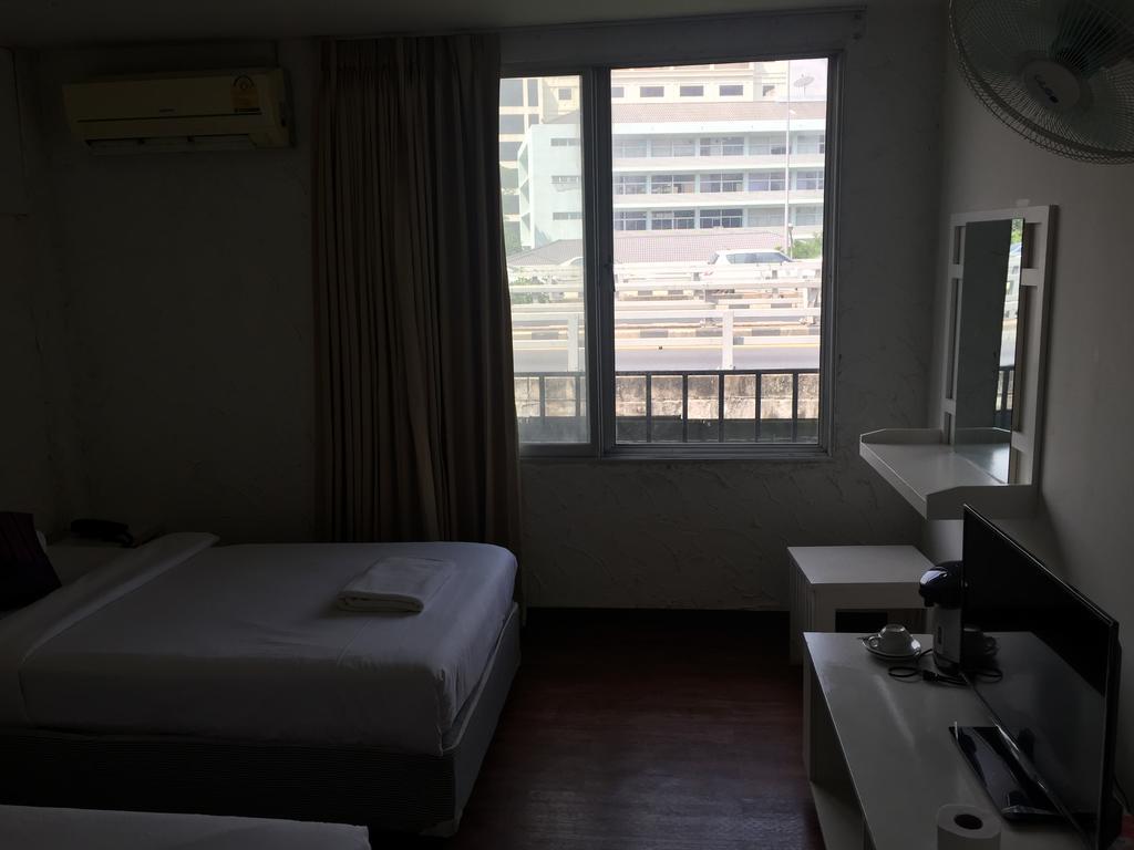 Take A Nap Hostel Bangkok Buitenkant foto